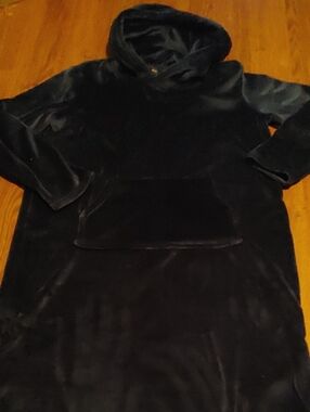 32 Degree Plush Hooded Night Shirt in Maroon Sz S/M